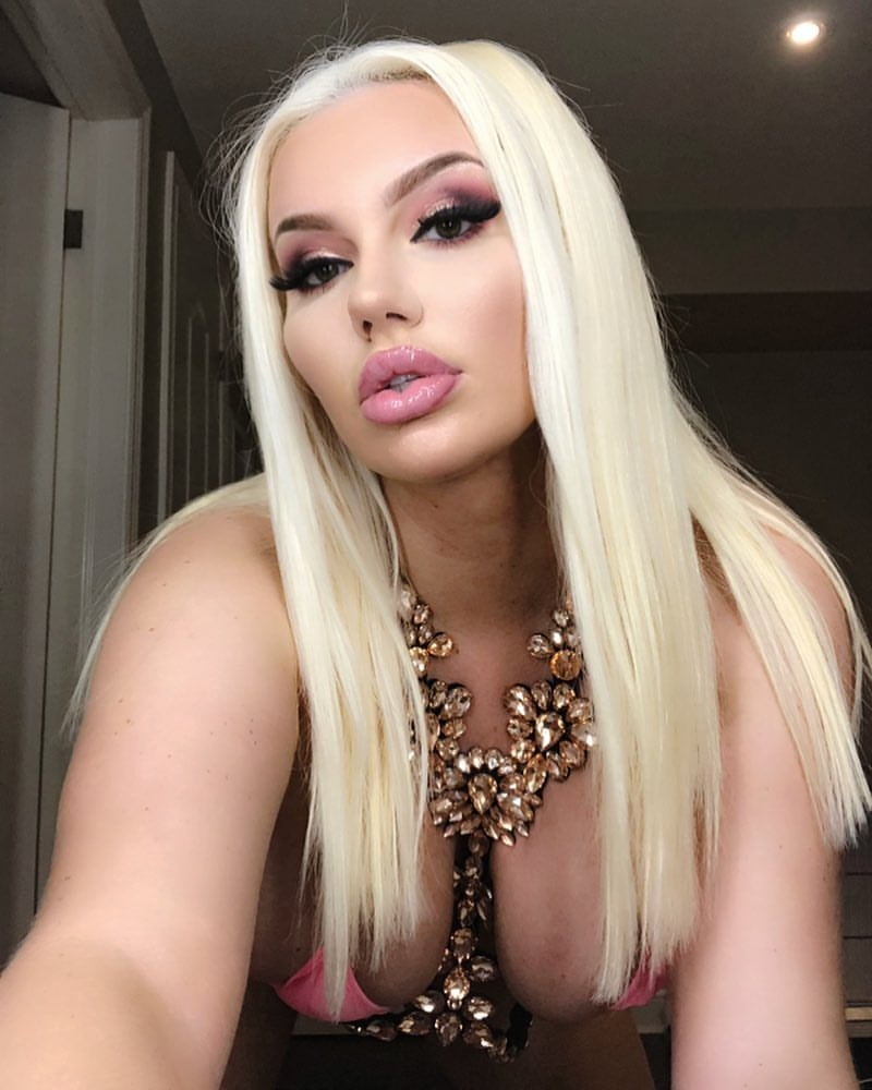 Bimbos und Schlampen
 #91146190