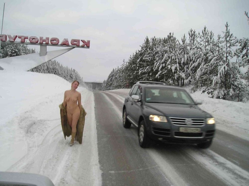 cracy russian naked in the snow! (photo exchange) #94427802