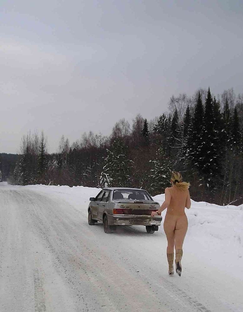 cracy russian naked in the snow! (photo exchange) #94427836