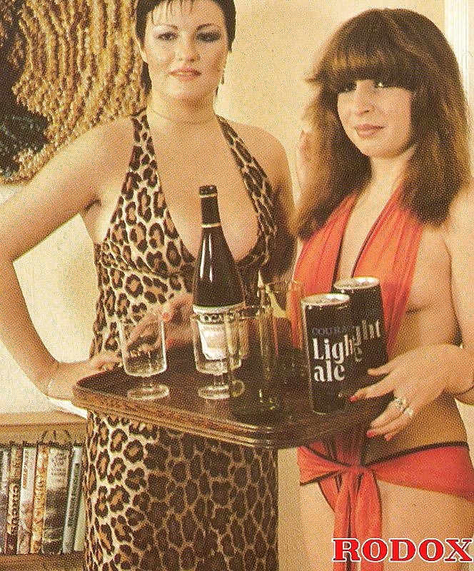 Magazines vintage, stars du porno et amateurs 3
 #92919818
