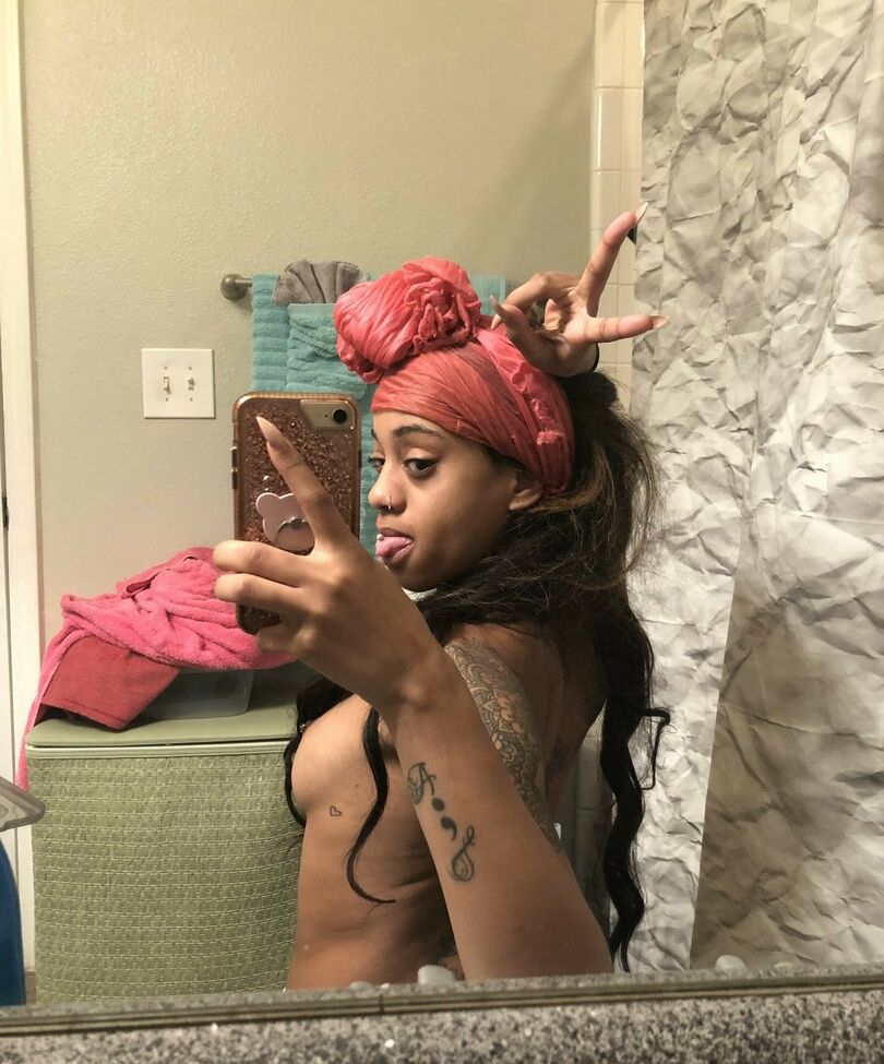 Lalacakes desnuda #108225273