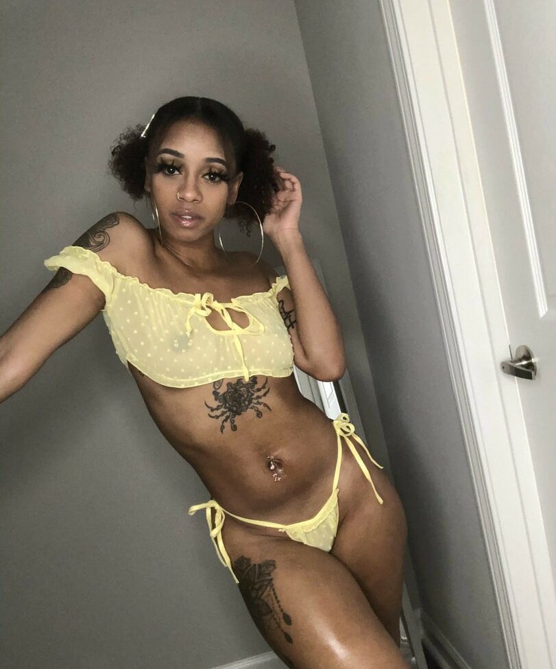 Lalacakes desnuda #108225306