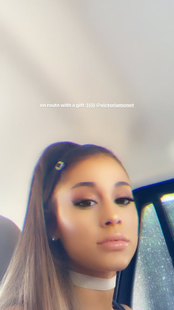 Ariana grande veut de la bite
 #101984049