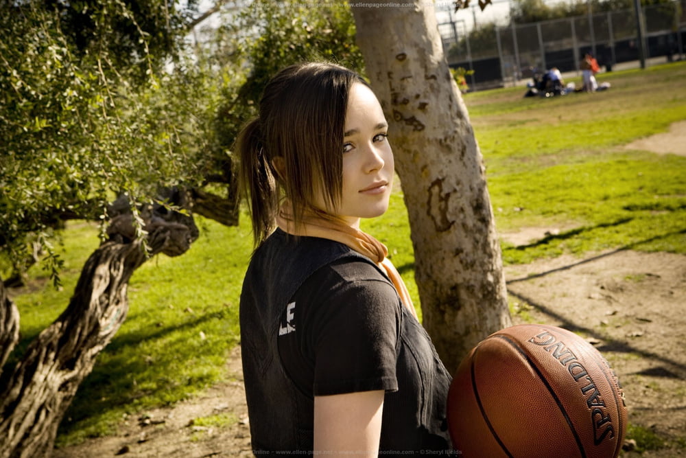 Ellen Page I want to ejaculate in her vol. 2 #98837718