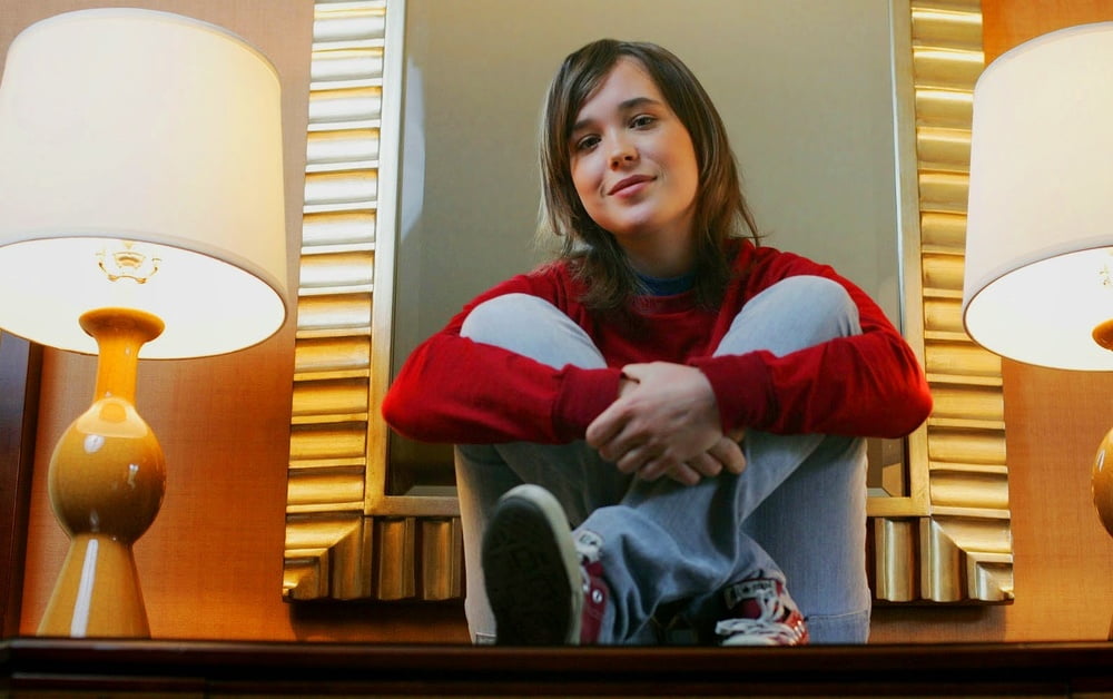 Ellen Page I want to ejaculate in her vol. 2 #98837854