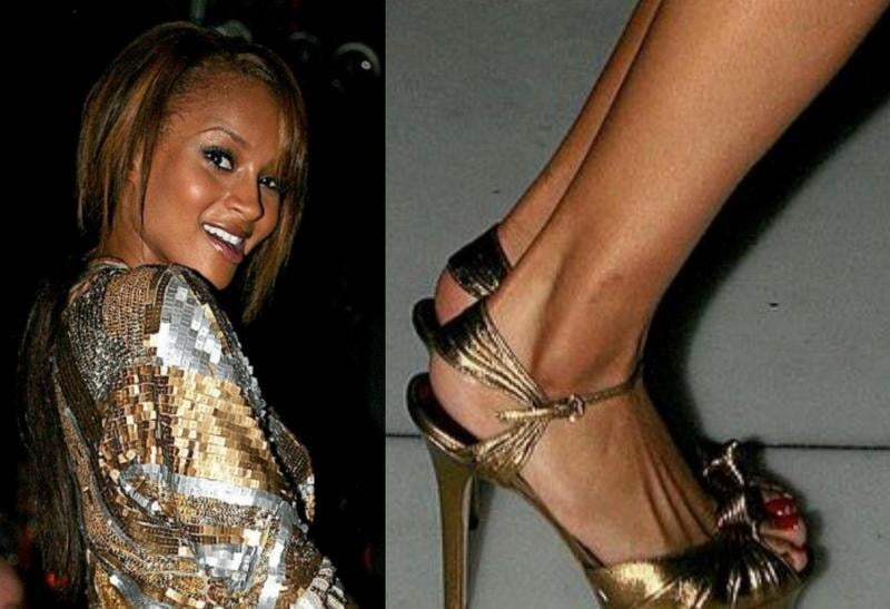 Ciara pieds jambes sexy et talons hauts
 #96992105