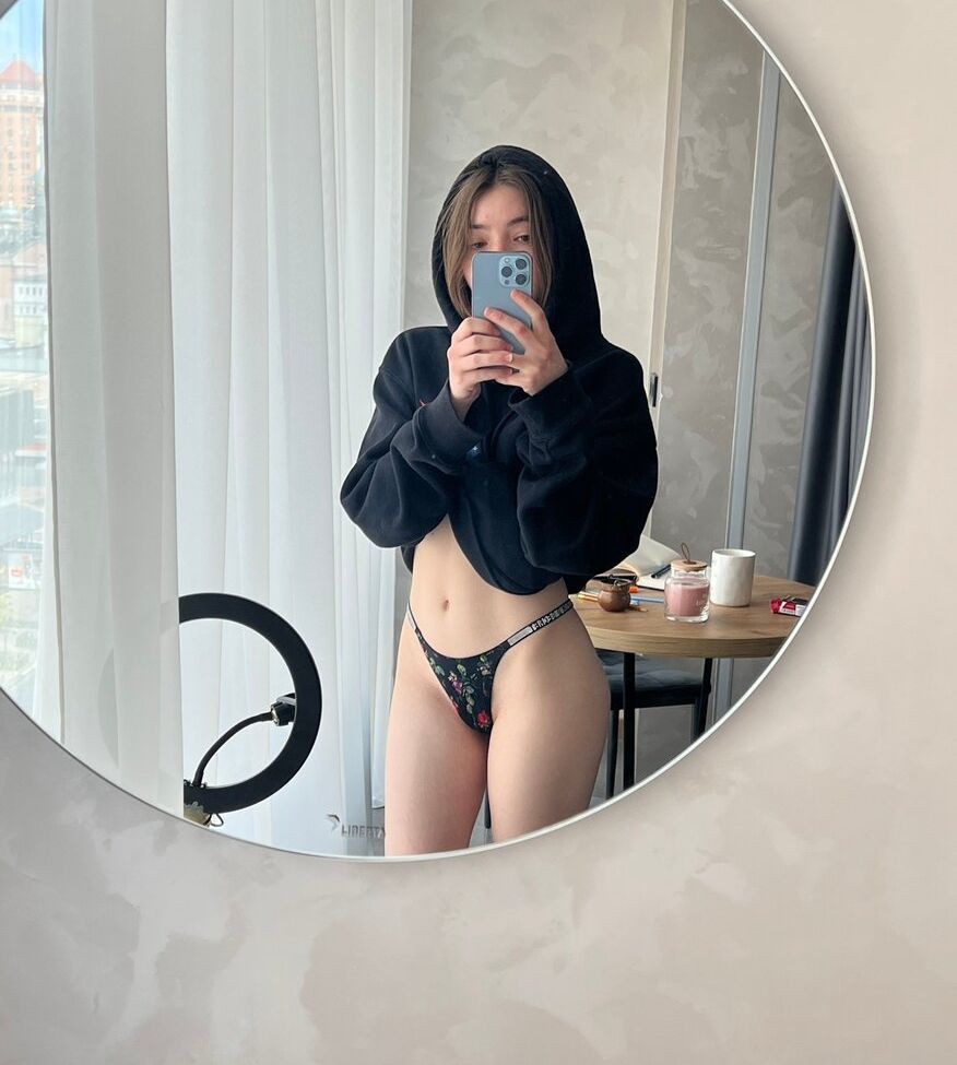 Plumpy_mage desnuda #107732655