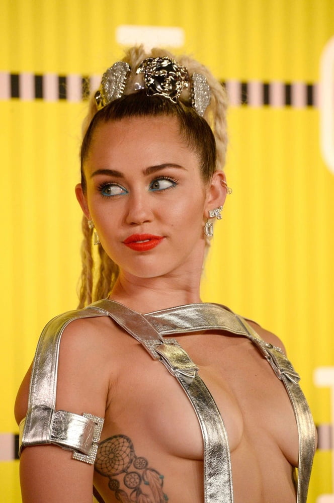 Miley cyrus - diosa zorra
 #92580868