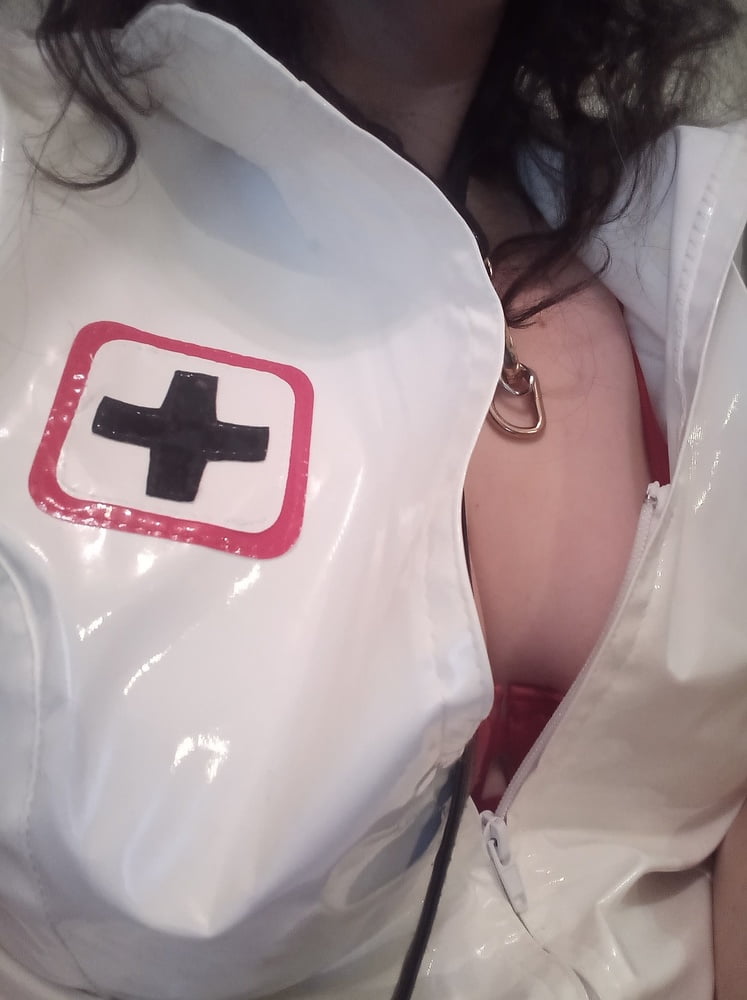 Naughty Krankenschwester
 #96386684