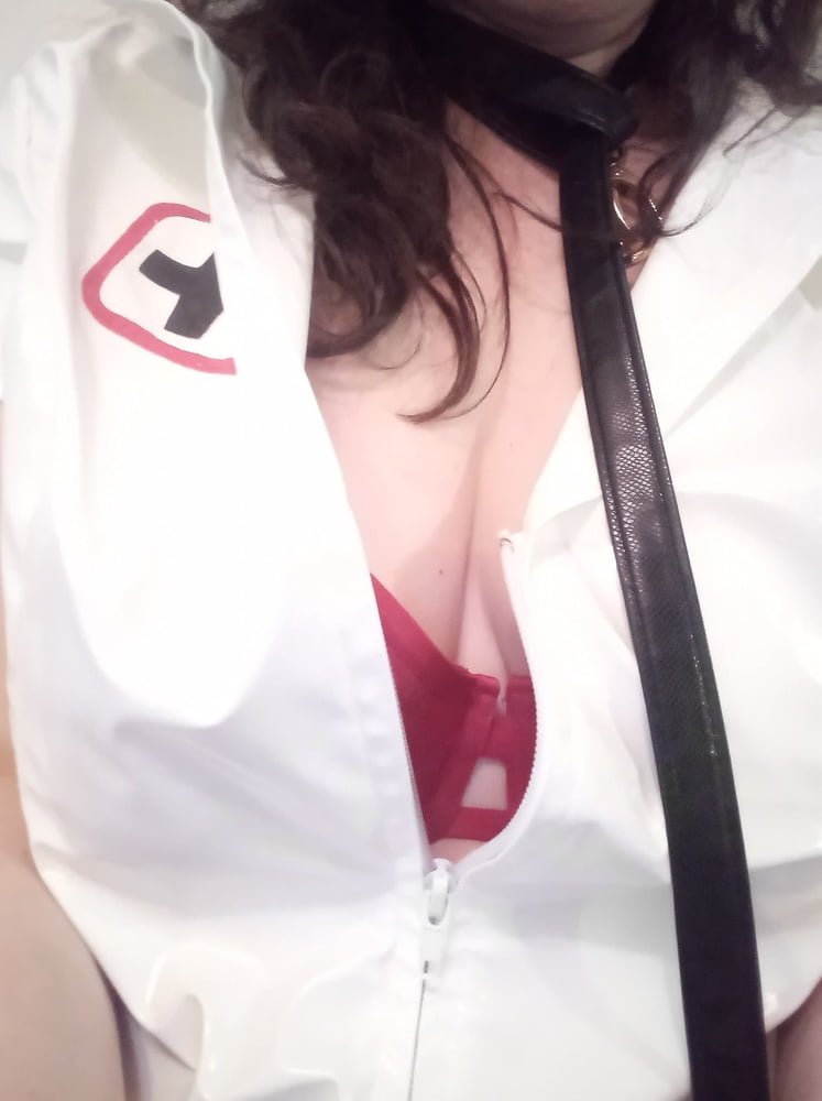 Enfermera traviesa
 #96386687