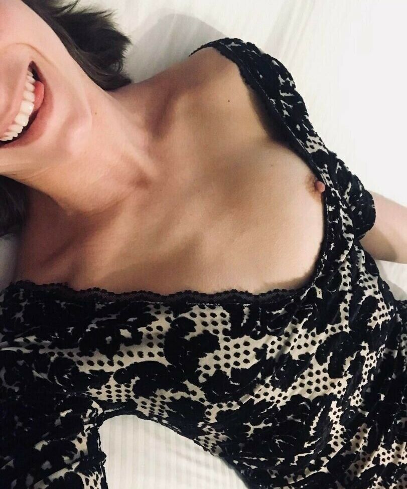 Cranewrites desnuda #108110751