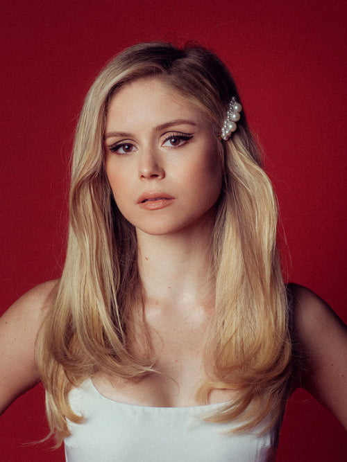Erin moriarty nouvelle obsession
 #93884668