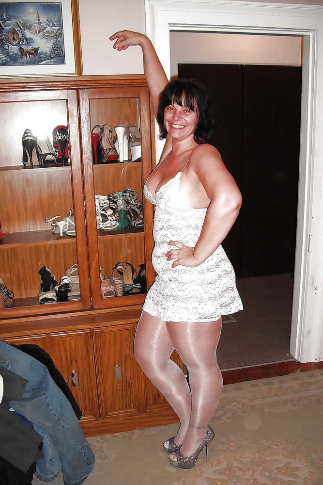 Da milf a gilf con maturi in mezzo 289
 #92091317