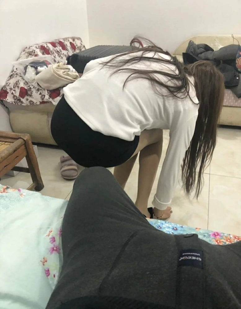 Sneak shot #93919155