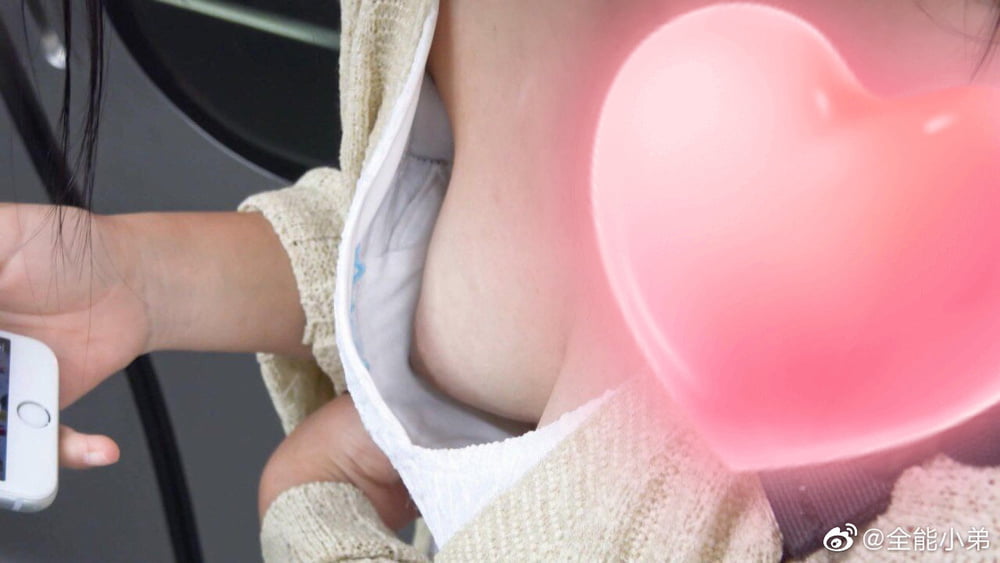 Sneak shot #93919216