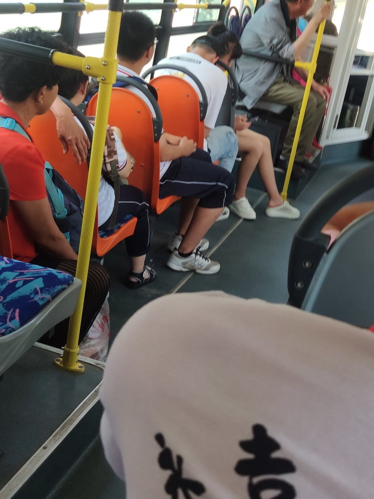 Sneak shot #93919252