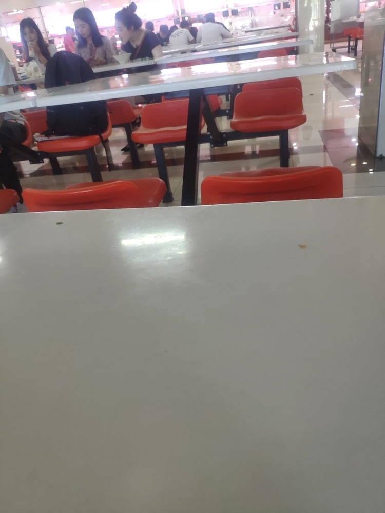 Sneak shot #93919259