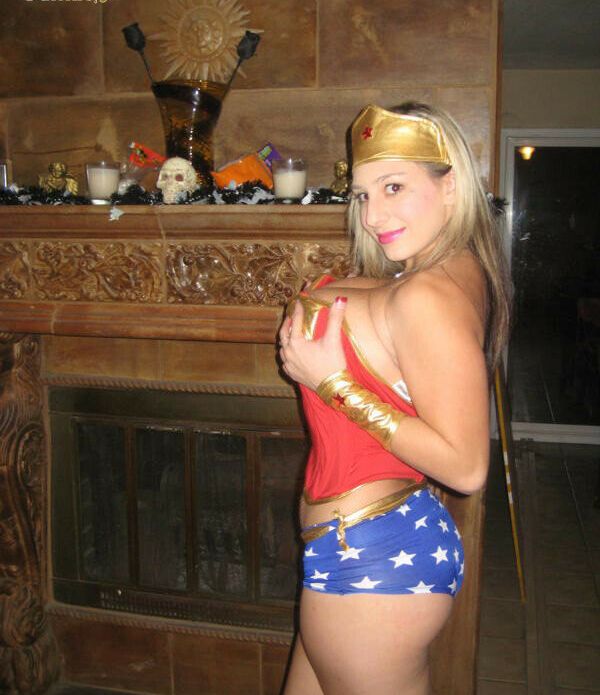 September Carrino nackt #107805346