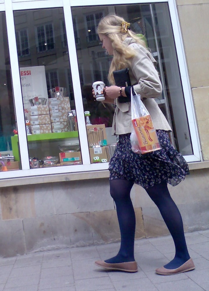 Street Pantyhose - Unaware Cunny on the Street #103638030