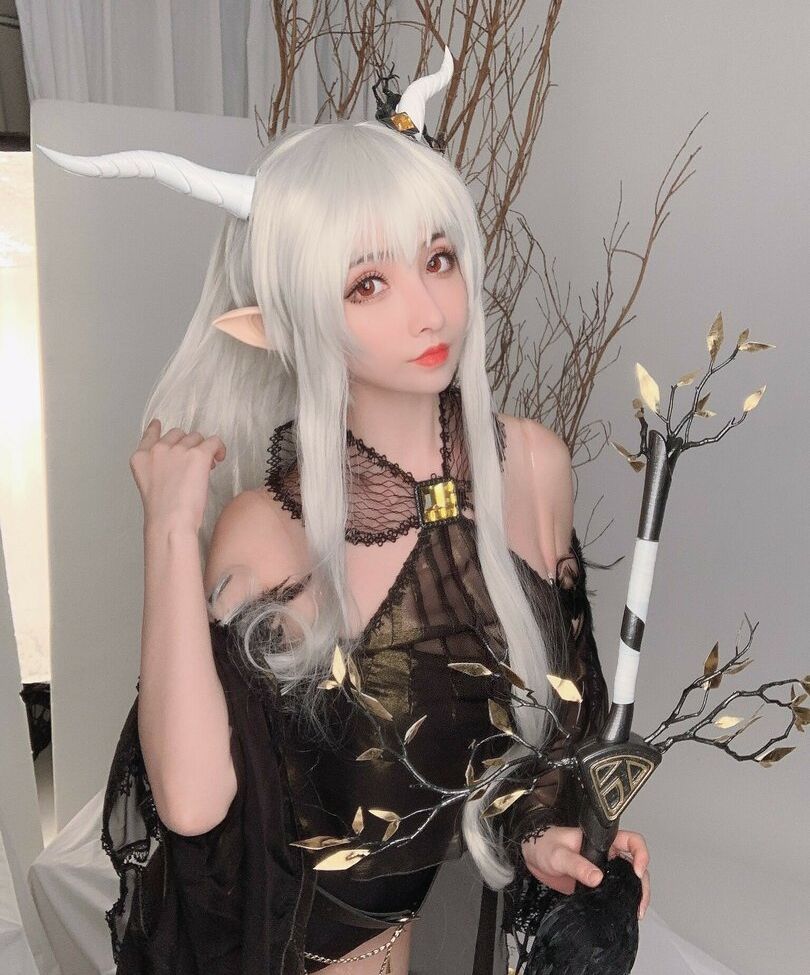 Rioko Cosplay nackt #108557393