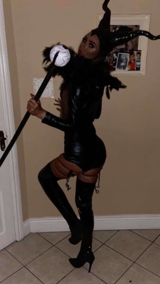 Putas en traje de fantasía 297
 #105015548