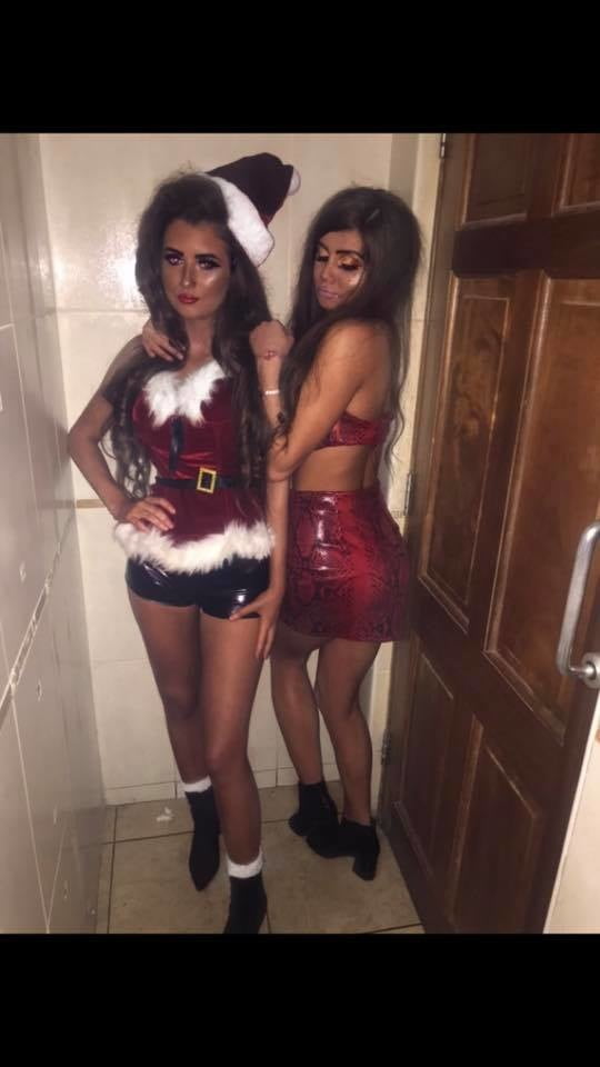 Putas en traje de fantasía 297
 #105015552