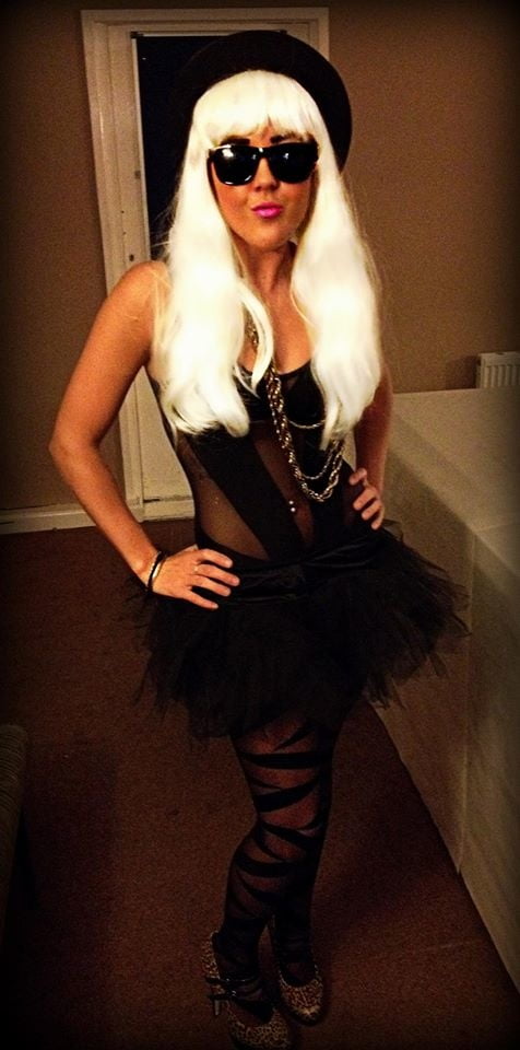 Putas en traje de fantasía 297
 #105015555