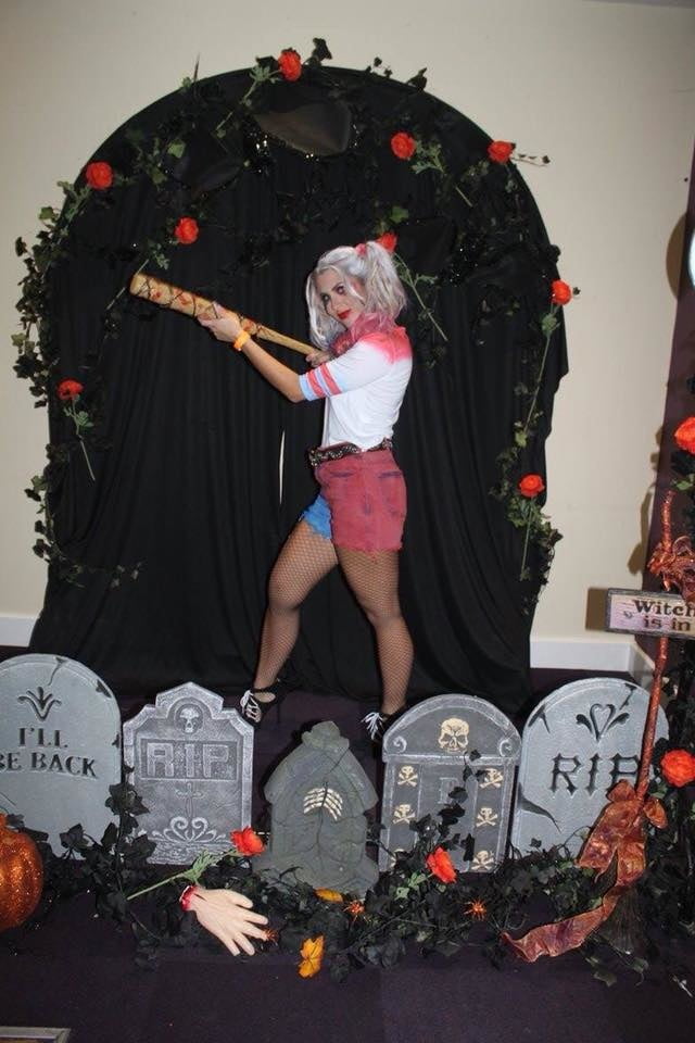 Putas en traje de fantasía 297
 #105015584