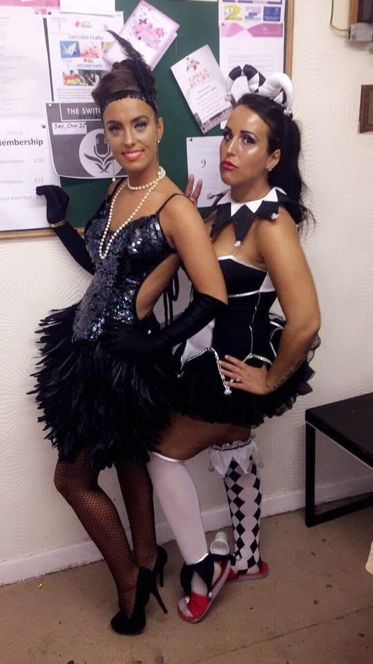 Putas en traje de fantasía 297
 #105015589