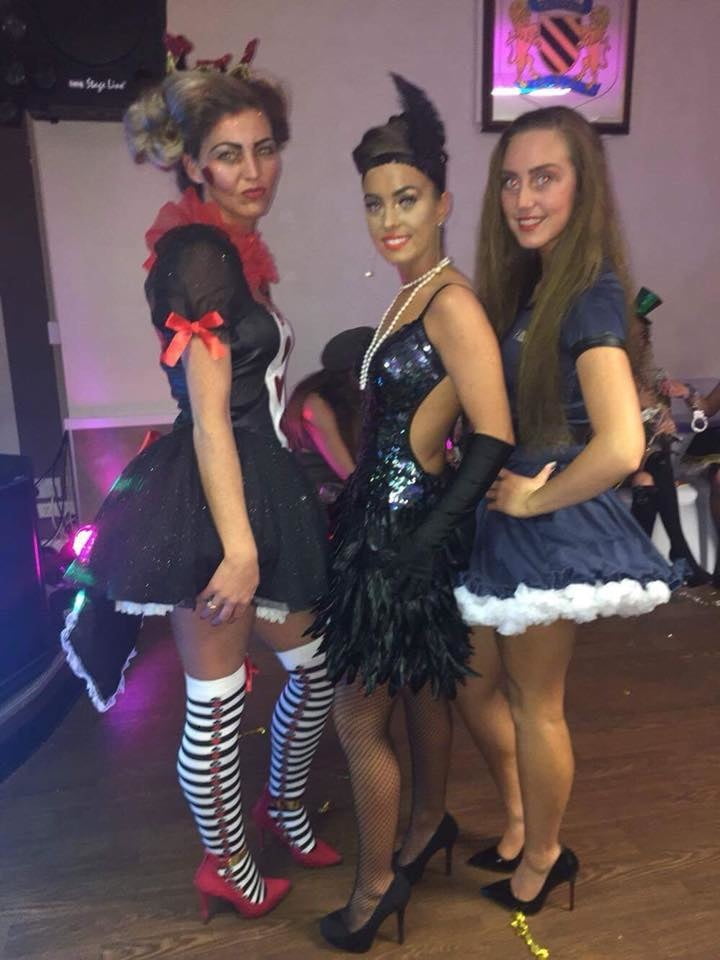 Putas en traje de fantasía 297
 #105015594