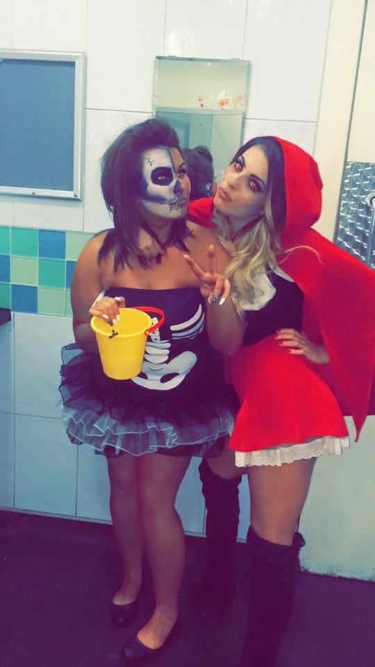 Putas en traje de fantasía 297
 #105015615