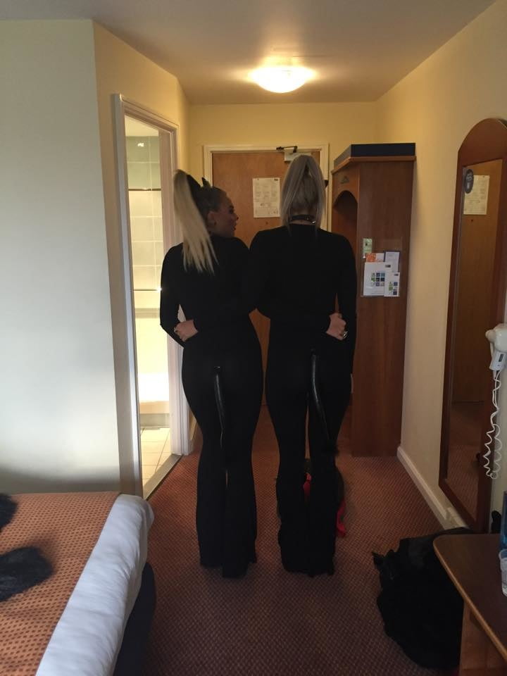 Putas en traje de fantasía 297
 #105015617