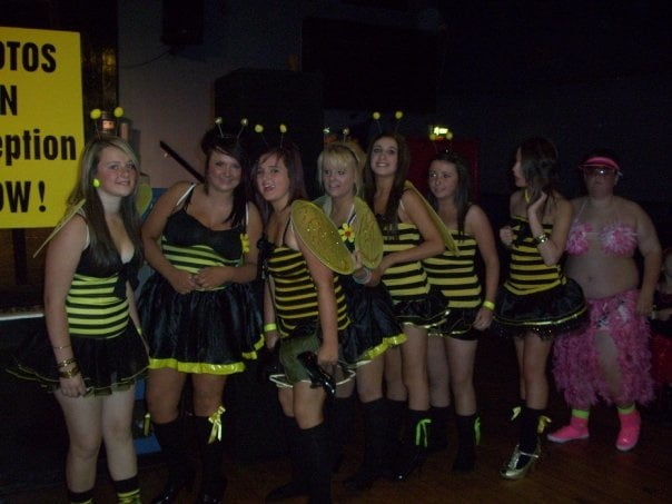 Putas en traje de fantasía 297
 #105015620