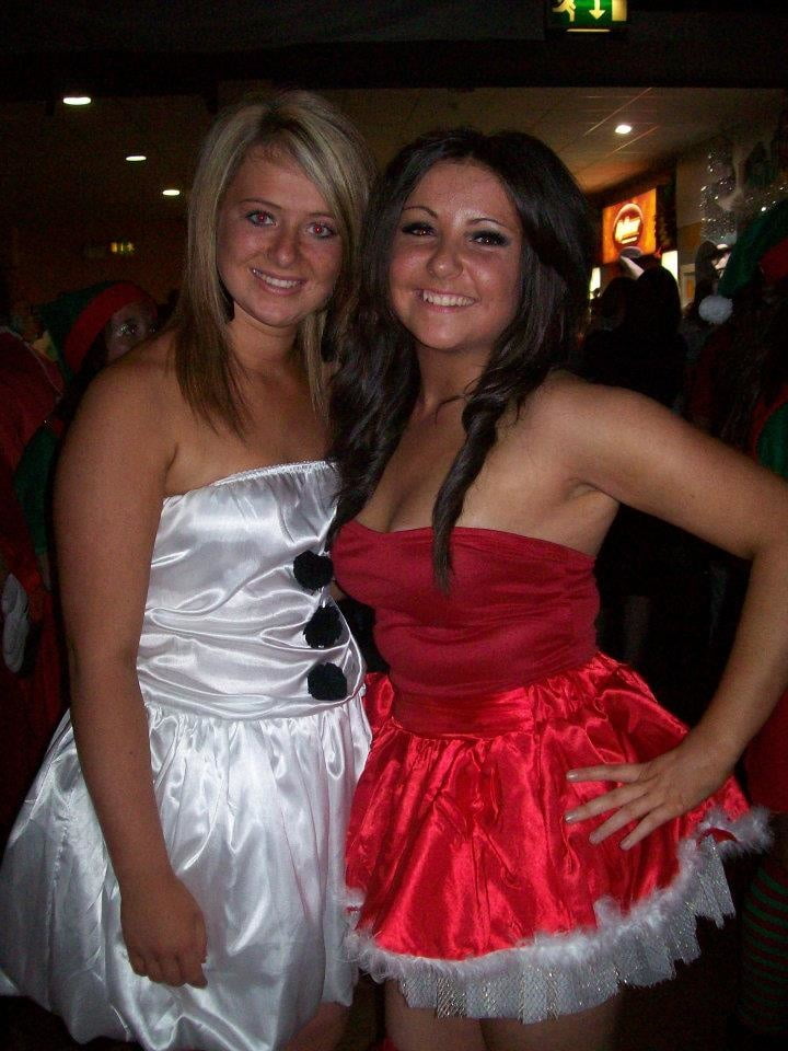 Putas en traje de fantasía 297
 #105015627