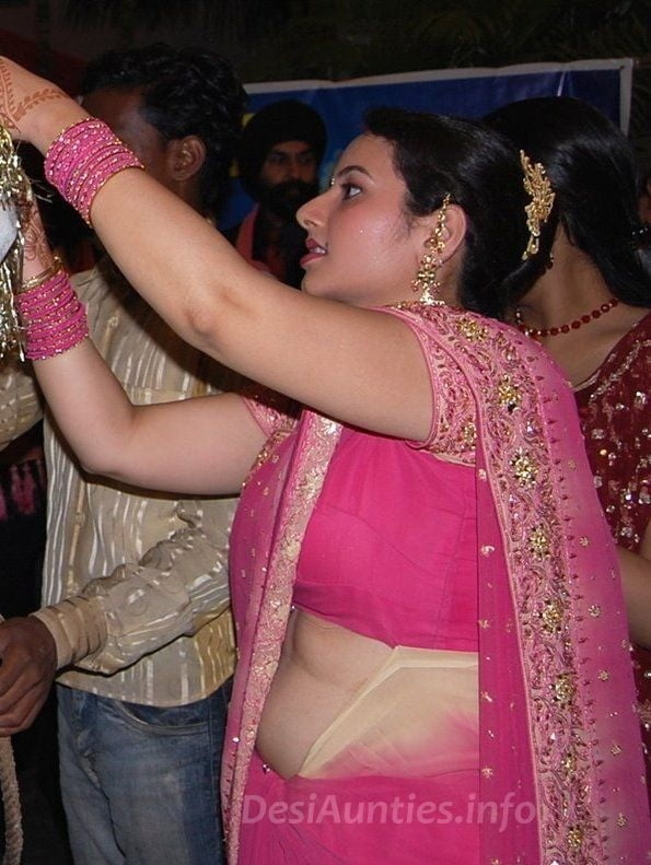 Desi NRI Bhabhi juicy pussy &amp; Indian Aunty panty boob shows #81780289