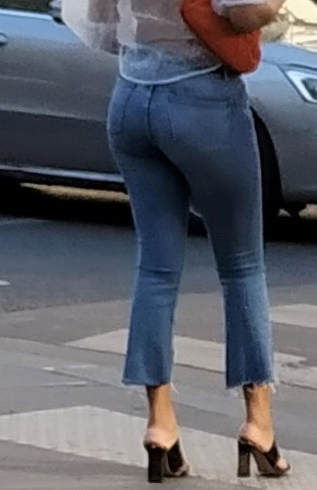 A french ebony girl pulling up her jeans ! #91930605