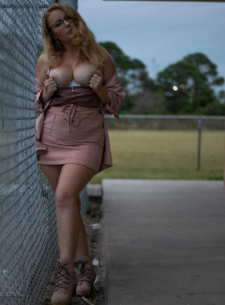 LivStixs desnuda #108390515