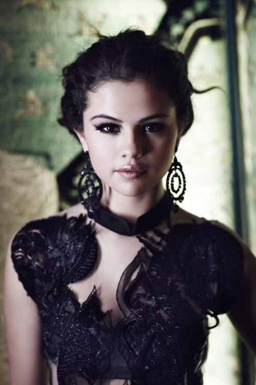 Selena gomez
 #105533828