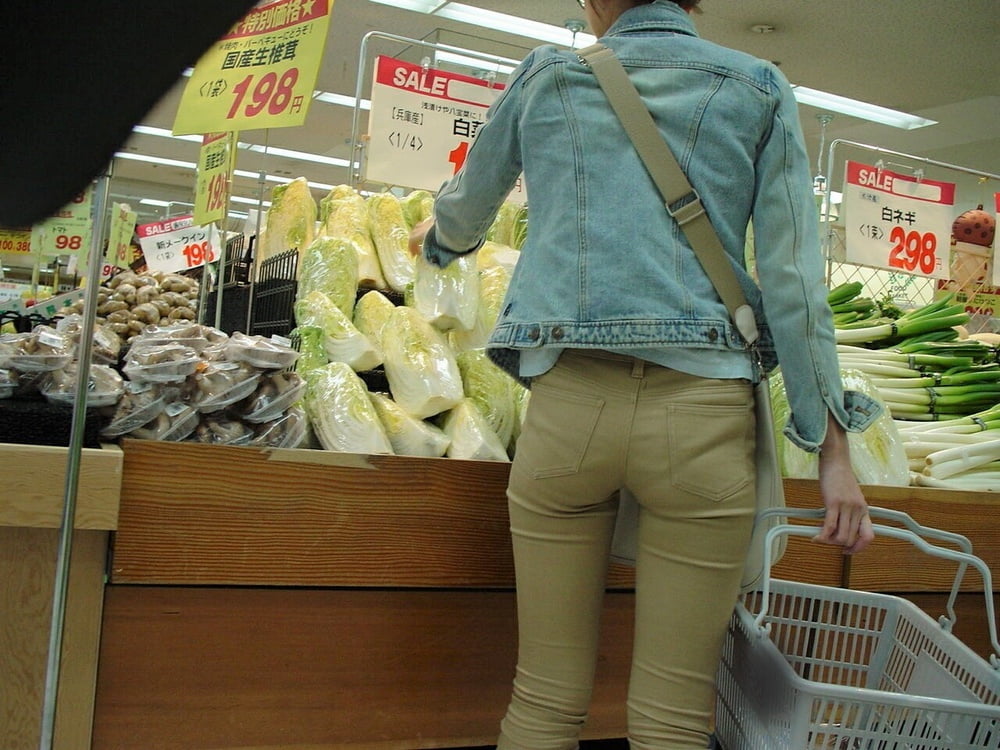 Candid: Asian Ass in Jeans #107077940
