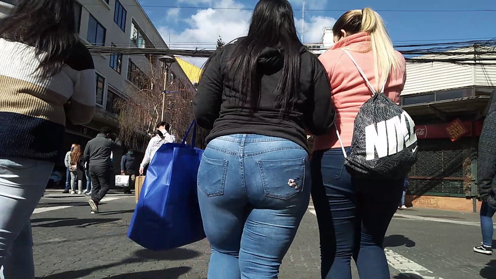 Hunting groß assed venezuelan jeans candid
 #82017717