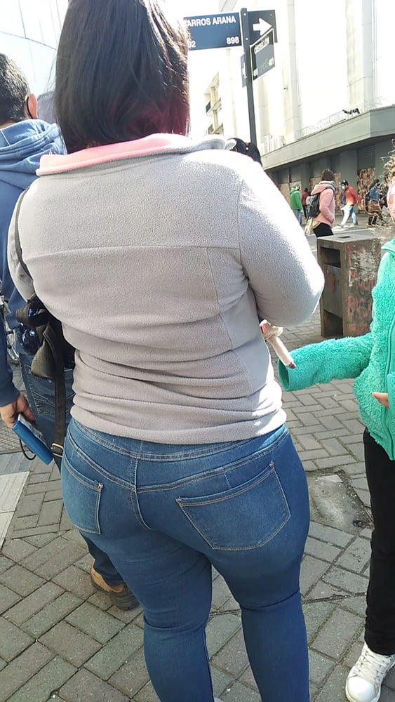 Hunting groß assed venezuelan jeans candid
 #82017729