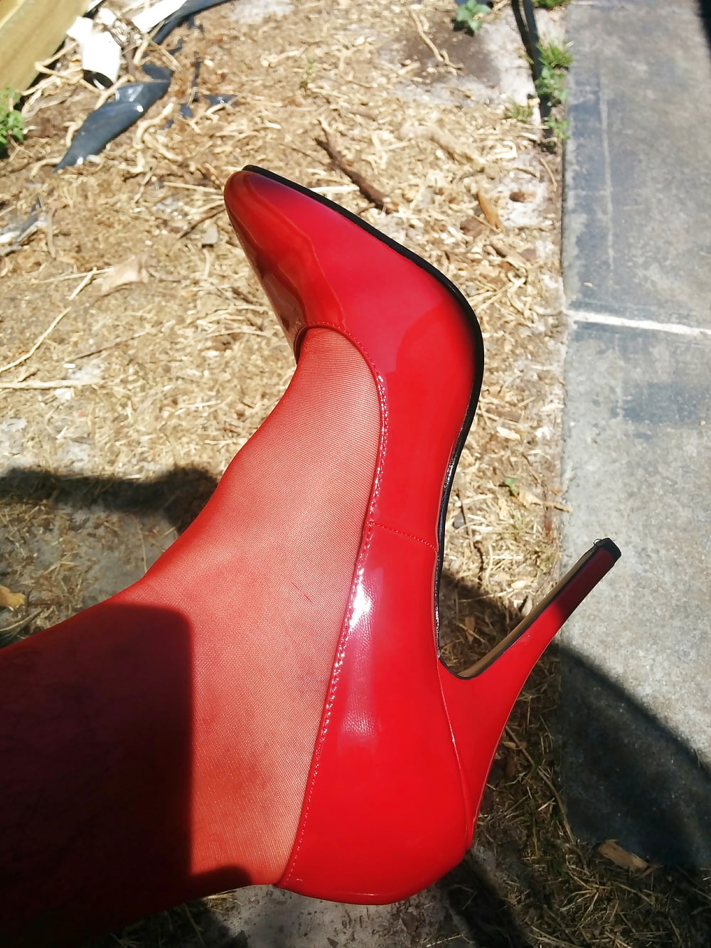 New heels: Red 6&#039; Pump Shoe. Like? #106673998