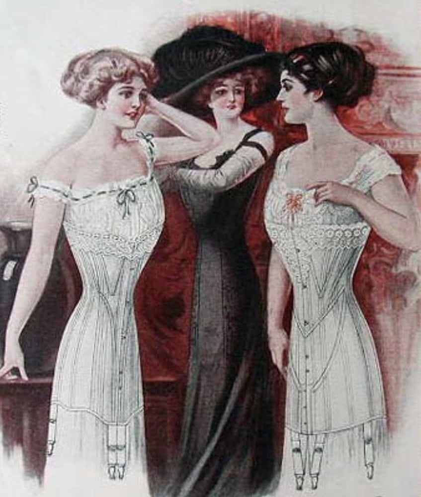 Il fascino della lingerie vintage
 #103002741