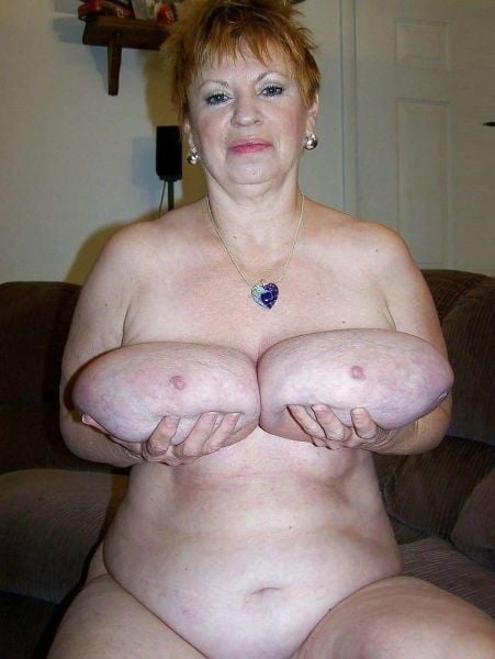 ¡Mujeres con tetas entre las que querrás meter la cabeza!
 #99000063