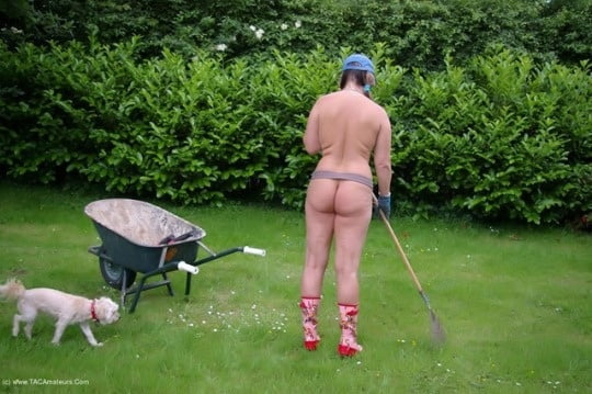 0773 Nudism is freedom #95183035