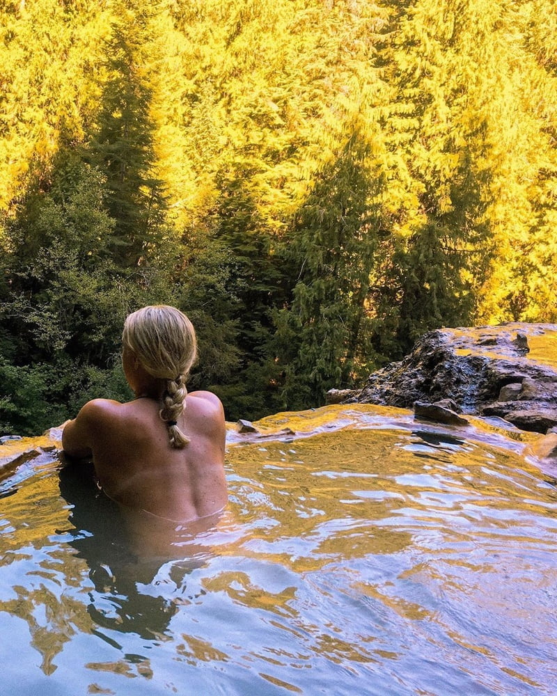 0773 Nudism is freedom #95183677