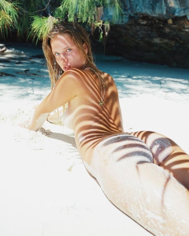 0773 Nudism is freedom #95183716