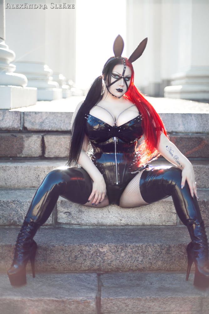 Finnish goth BBW Valerie Venom #82344511