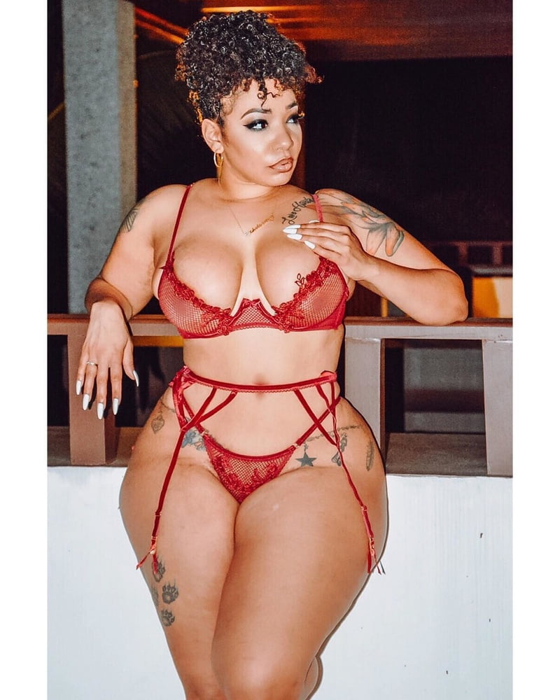 ランジェリー
 #92384315