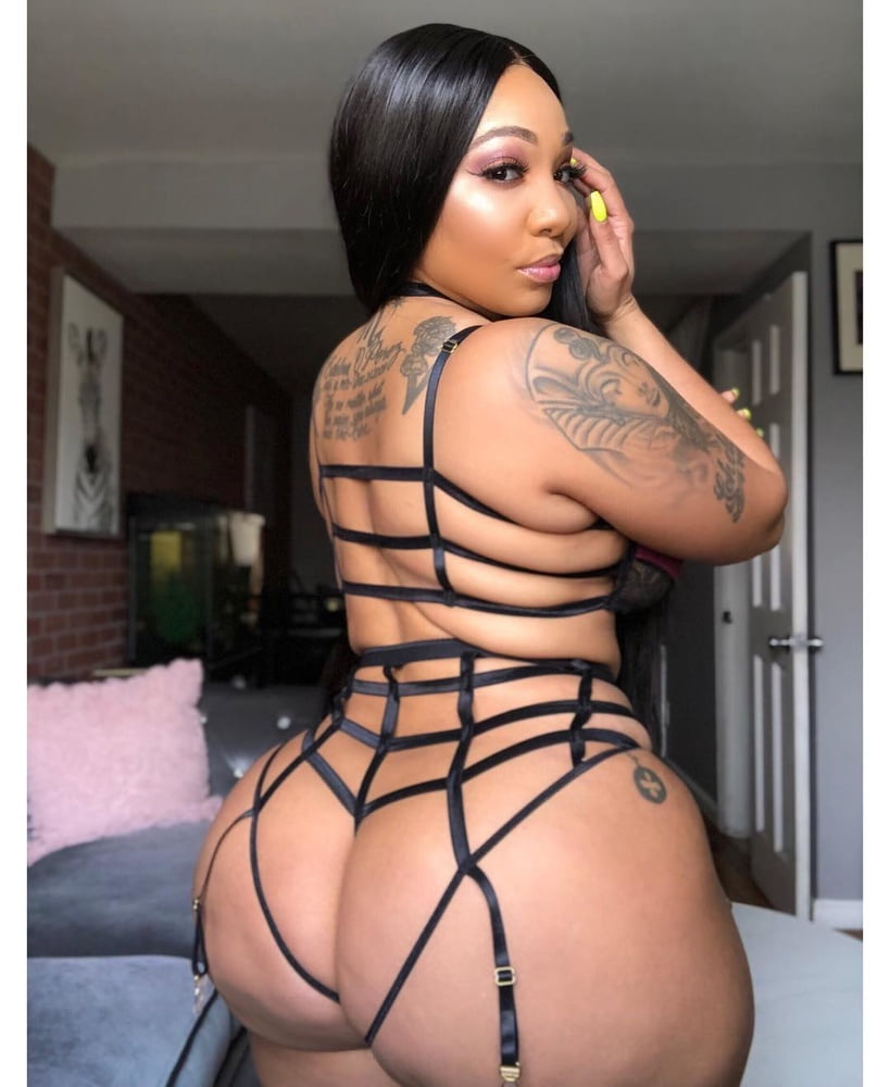 ランジェリー
 #92384396